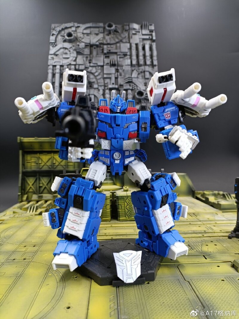 Iron Factory IF-EX44 City Commander Final Battle Armor In-Hand Images